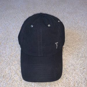 Tackma hat